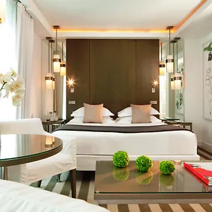 Le A Otel
