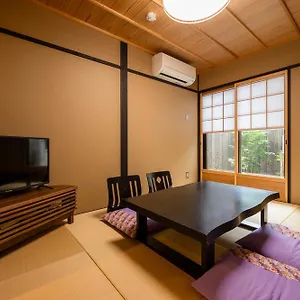 Rinn Yasaka South Japan